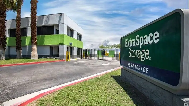 Extra Space Storage, RV storage in Palm Springs