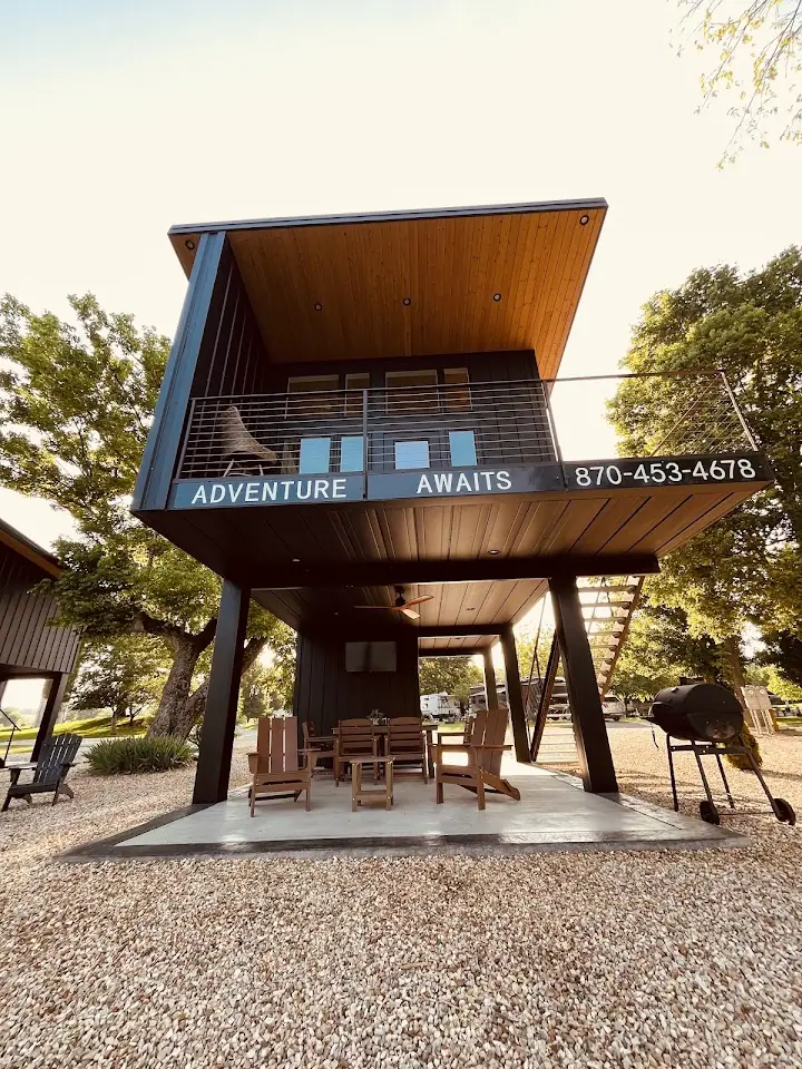 Blue Heron Campground and Resort, RV storage in Flippin