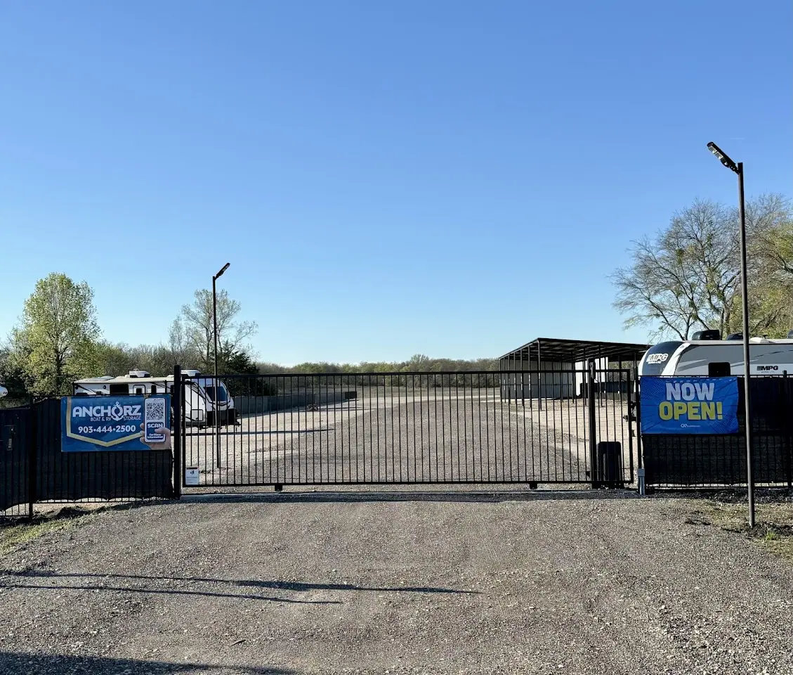 Anchorz Boat & RV Storage, RV storage in Howe