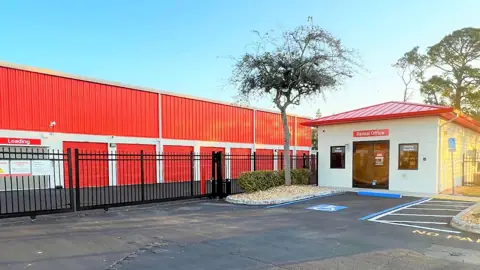 Public Storage photo 2