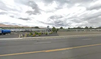 Parkway Self Storage LLC, RV storage in Yakima