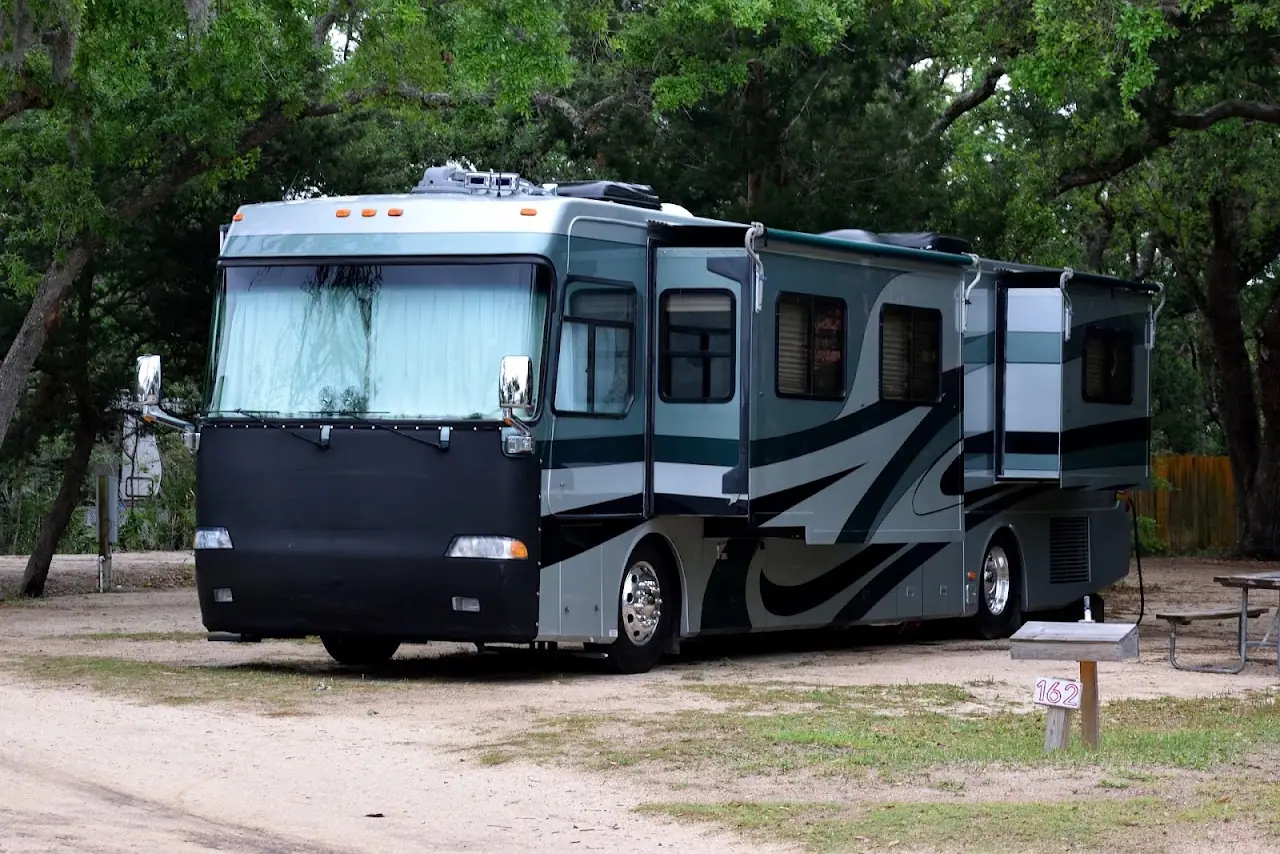 Walt's RV & Boat Storage, RV storage in Tyler