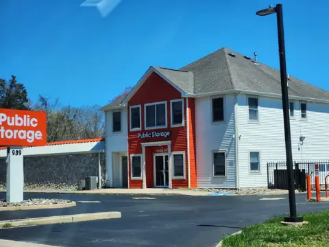 Public Storage photo 2