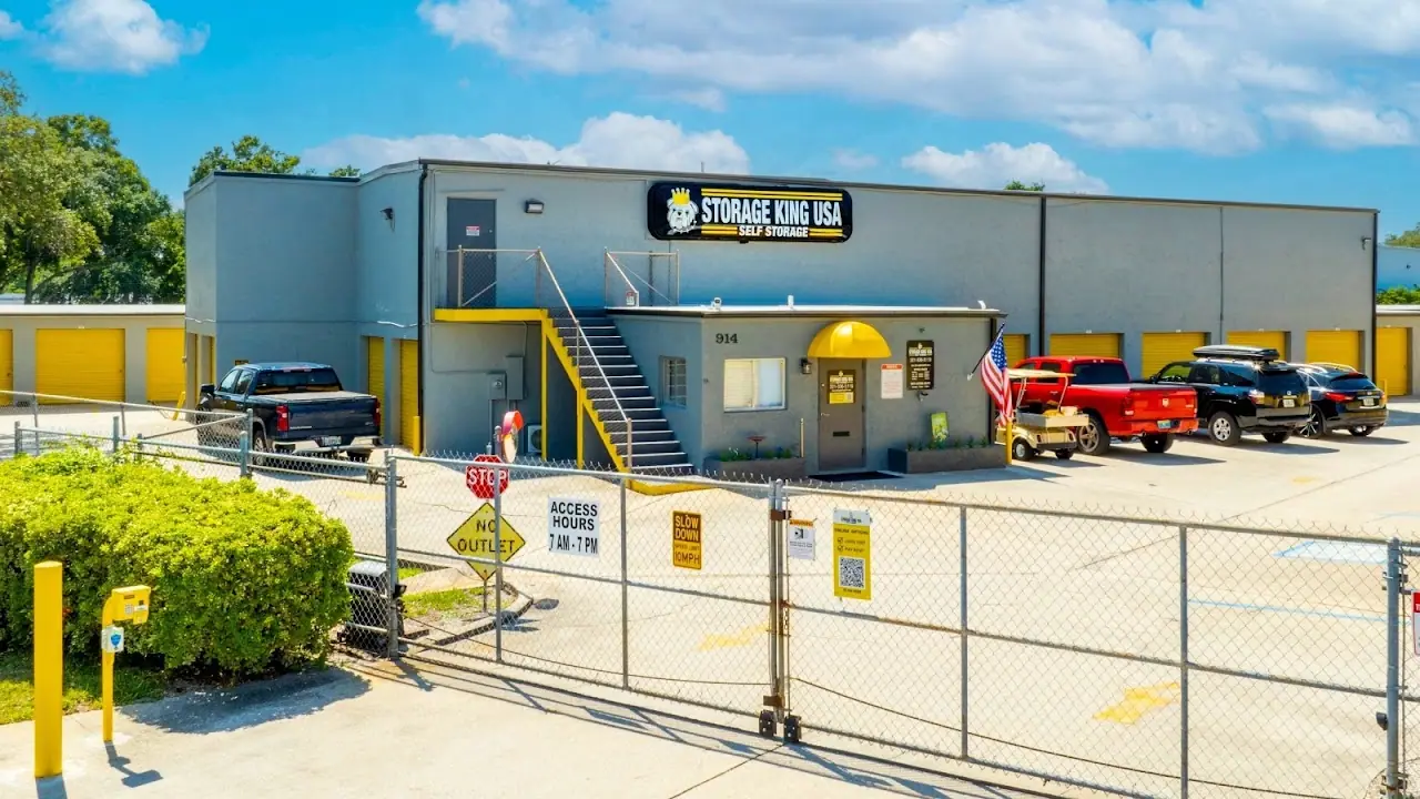 Storage King USA, RV storage in Melbourne