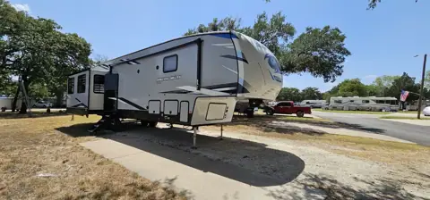Lakeview RV Park in Fort Worth, TX