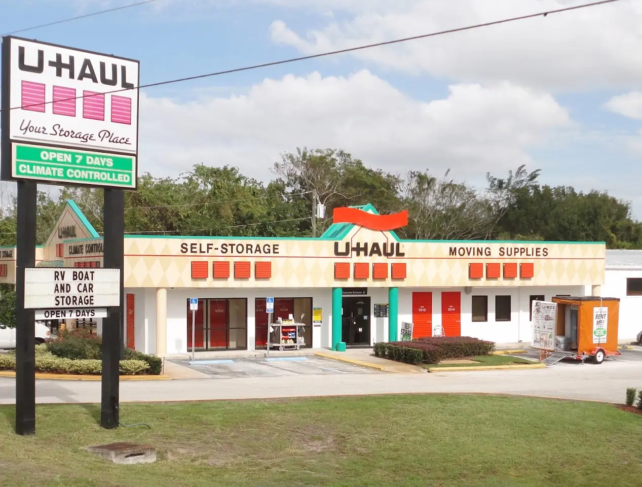 Self-Storage at U-Haul, RV storage in Orlando