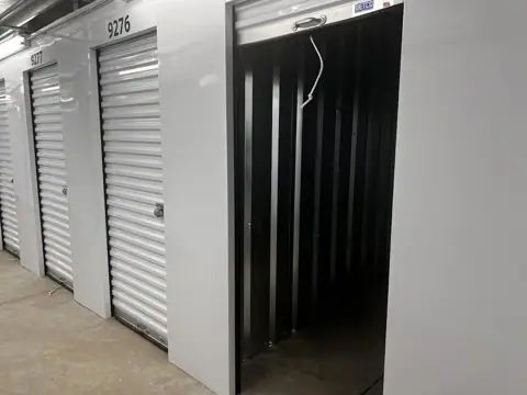 Mini Mall Storage - Cross Lanes photo 2