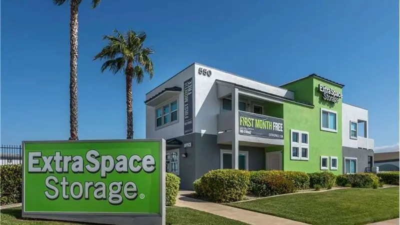 Extra Space Storage, RV storage in Lake Elsinore