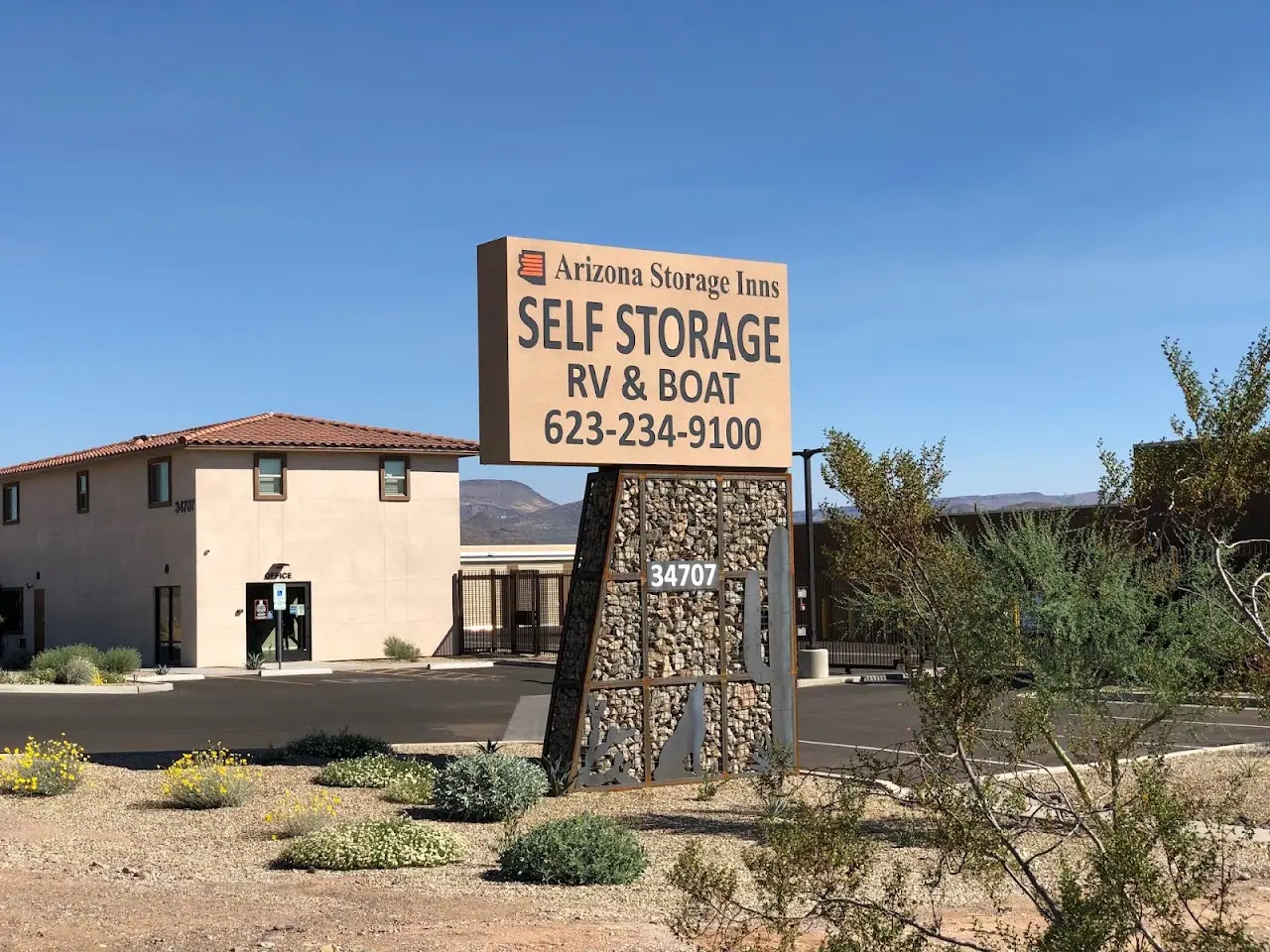 Arizona Storage Inns - Self Storage - Carefree Crossings, RV storage in Phoenix