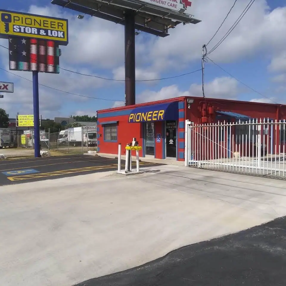 Pioneer Stor and Lok Self Storage, RV storage in San Antonio