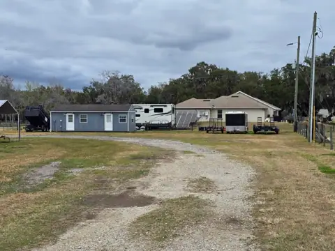 Efrain's RV/Boat Storage of St. Cloud photo 2
