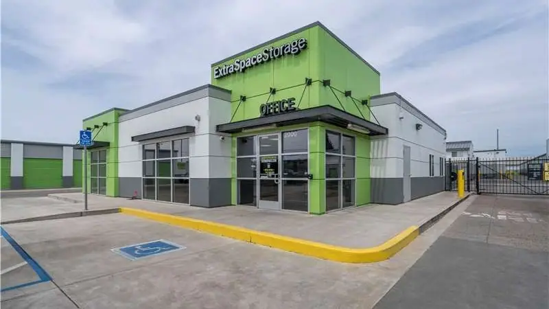Extra Space Storage, RV storage in San Leandro