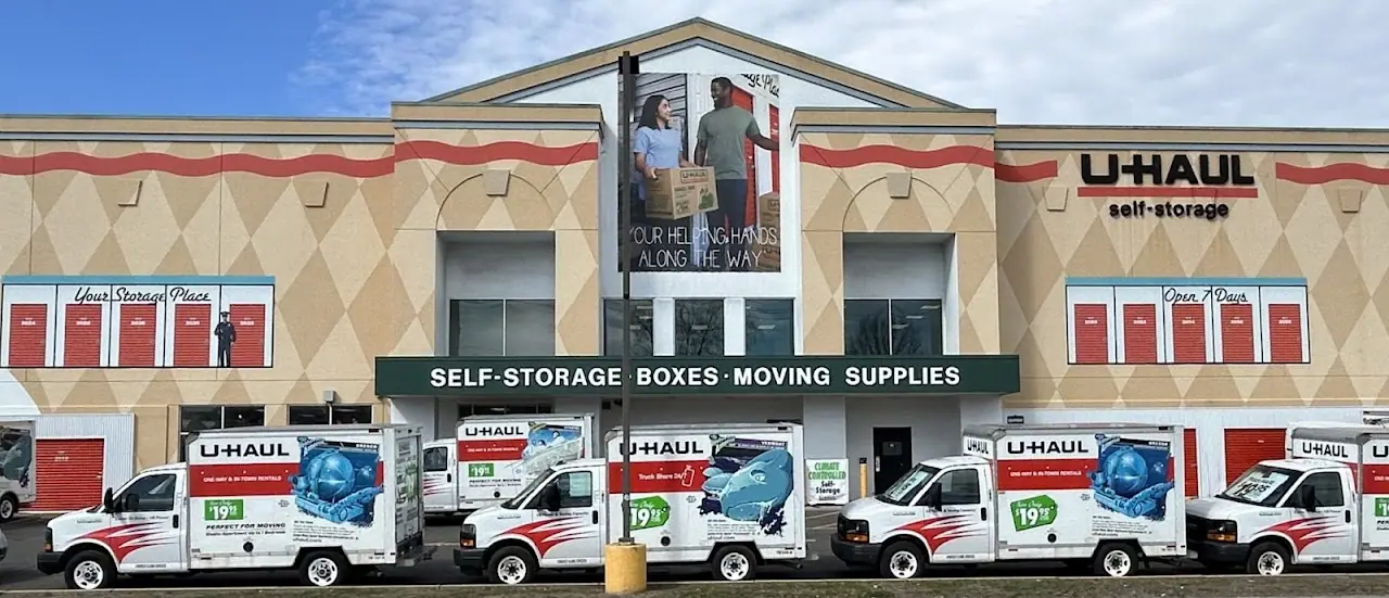 Self-Storage at U-Haul, RV storage in Waterbury