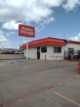 Public Storage photo 2