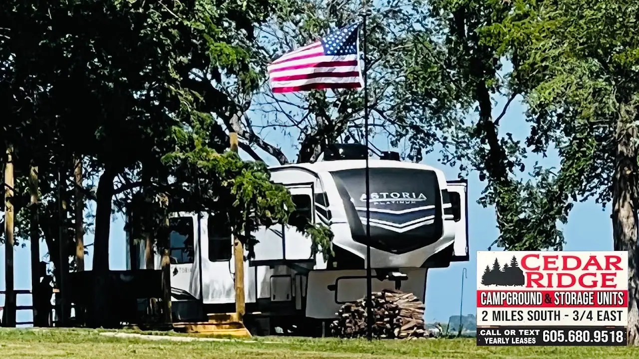 Cedar Ridge Campground & Storage Units, RV storage in Platte