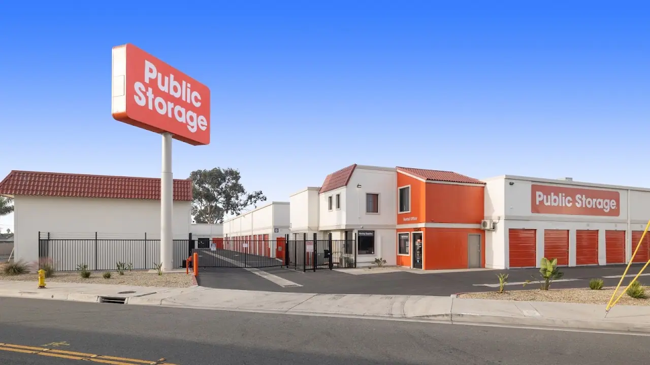 Public Storage, RV storage in Baldwin Park