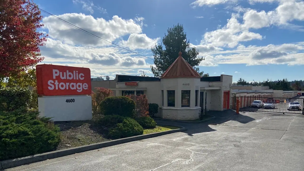 Public Storage, RV storage in Lynnwood