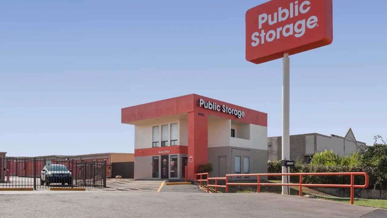 Public Storage, RV storage in Austin
