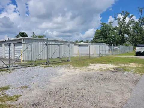 Airport Road Easy Storage in Panama City, FL