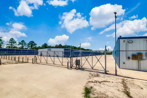 Premium Boat & RV Storage in Rosharon, TX
