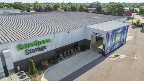 Extra Space Storage in South Bend, IN