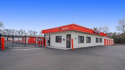 Public Storage photo 2