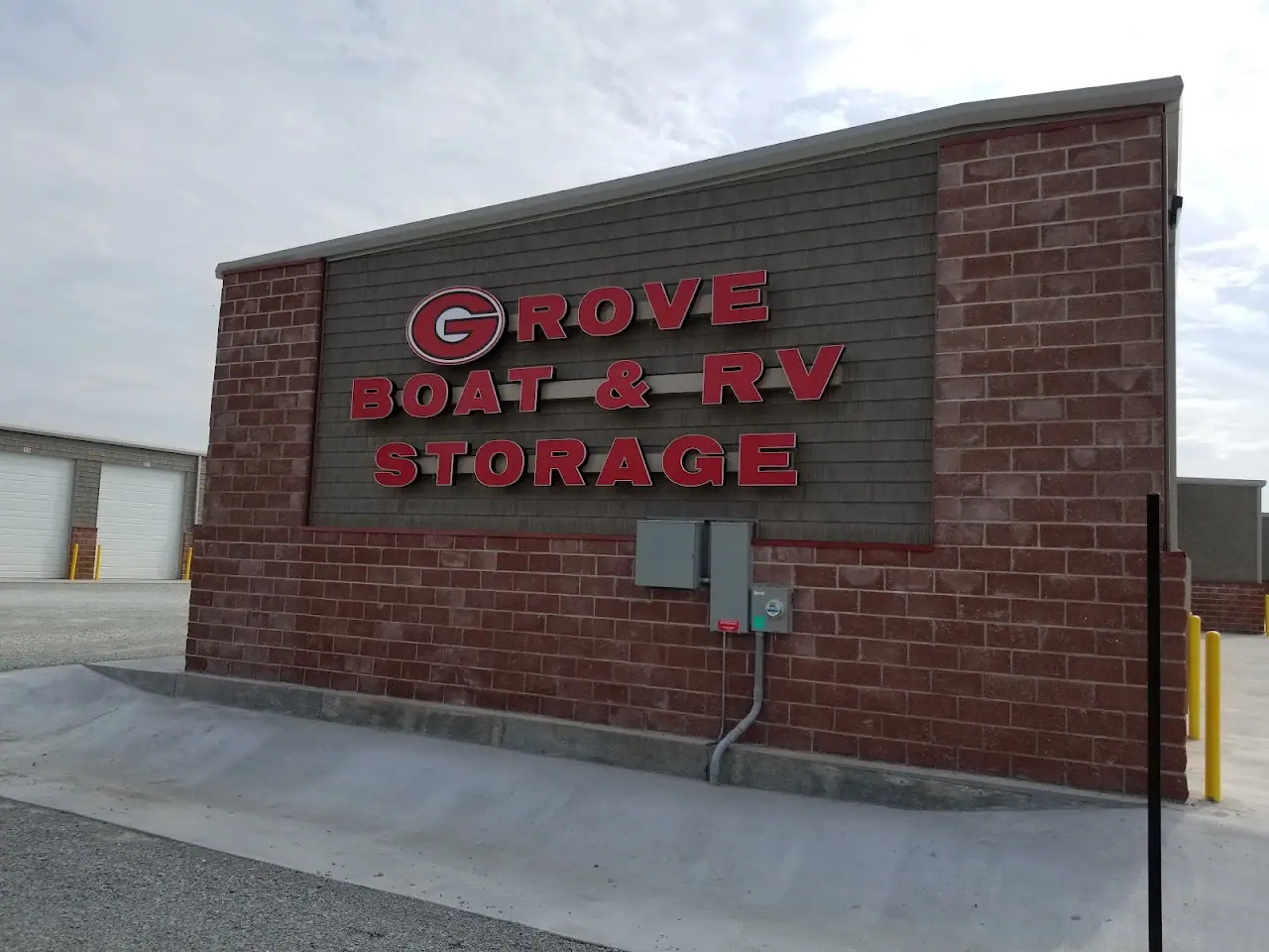 Grove Boat and RV Storage, RV storage in Grove