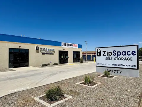 ZipSpace Storage in Tracy, CA