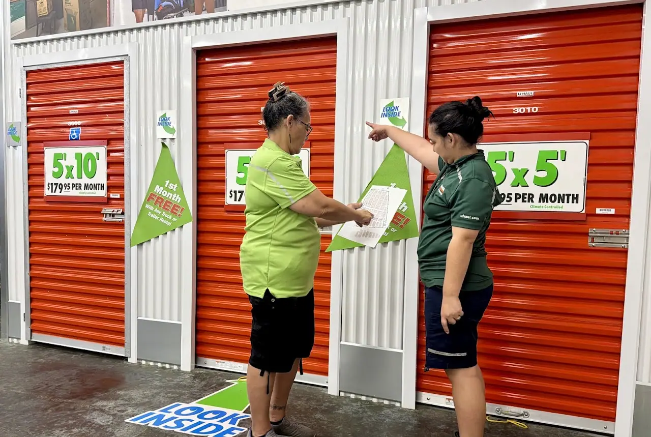 Self-Storage at U-Haul, RV storage in Honolulu