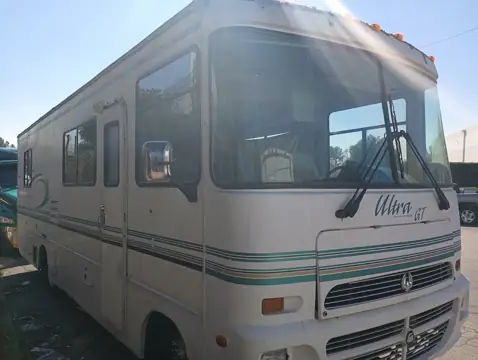 New Breed Rvs in Compton, CA