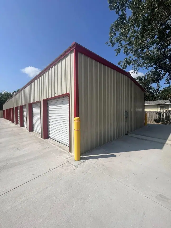 Tejas Plaza & Storage, RV storage in Stephenville
