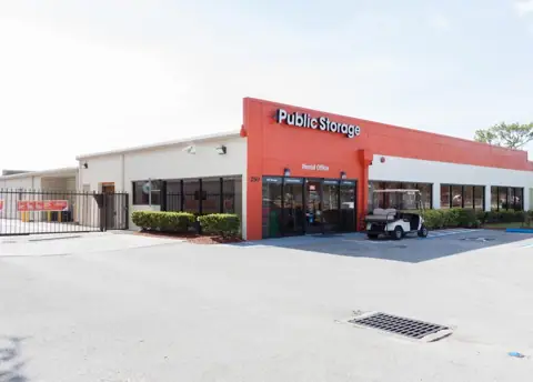 Public Storage photo 3