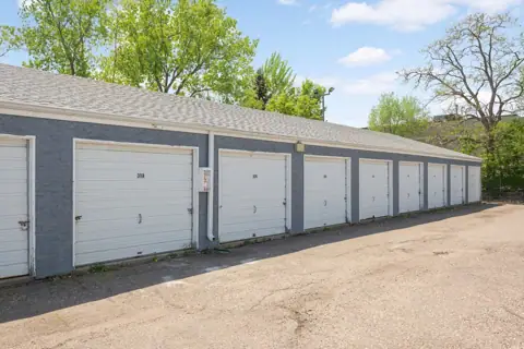 Little Canada Self Storage photo 2