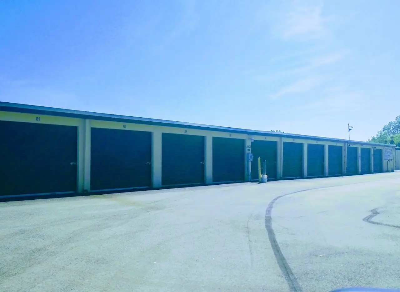 Pascarella's Riverfront Mini Storage, RV storage in Monongahela