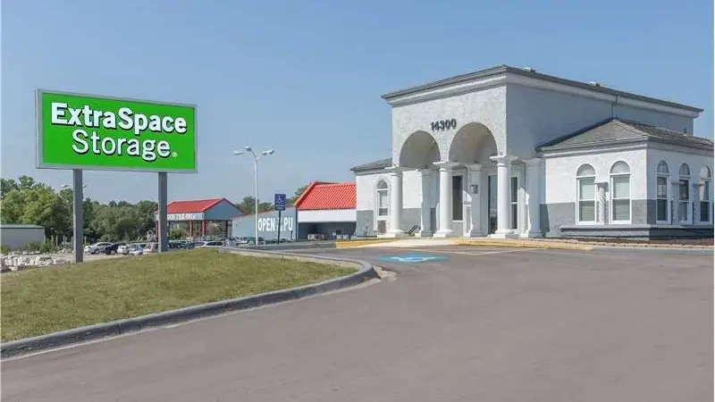 Extra Space Storage, RV storage in Grandview