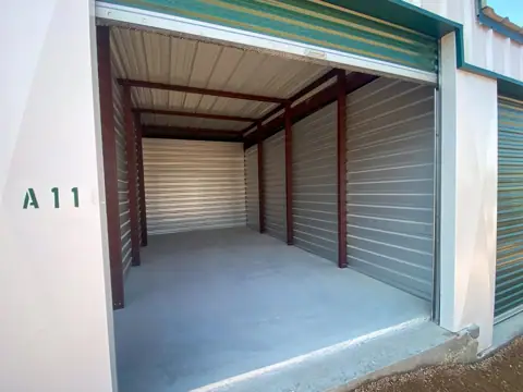 Iron Oak Storage photo 3