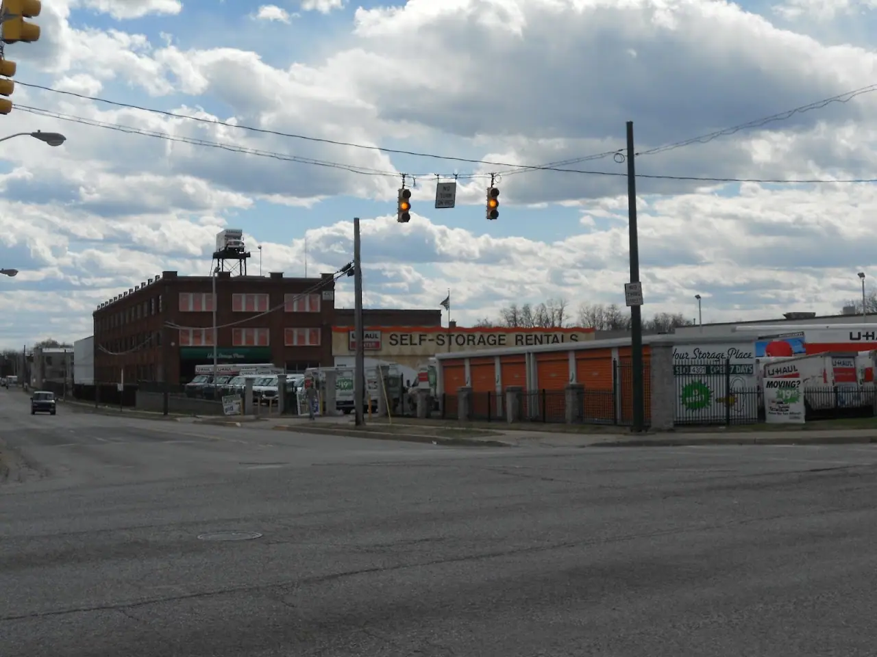 Self-Storage at U-Haul, RV storage in Baltimore