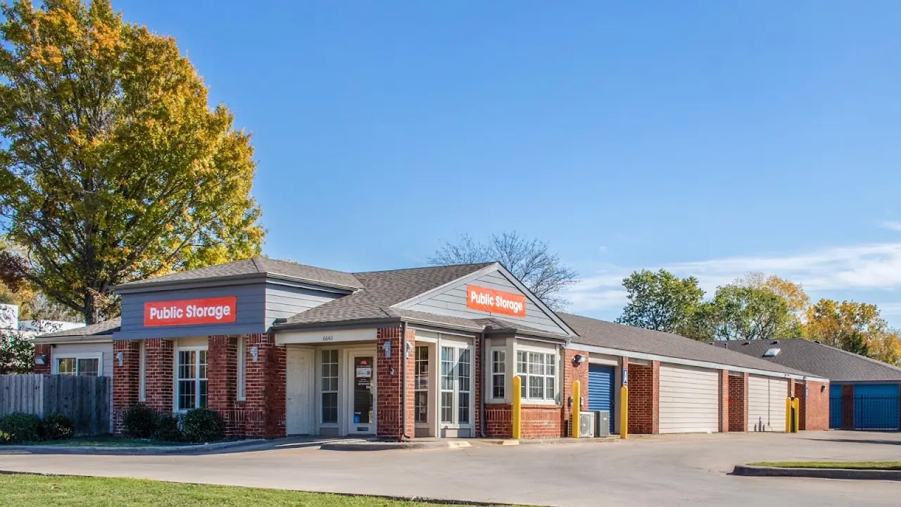 Public Storage, RV storage in Dallas