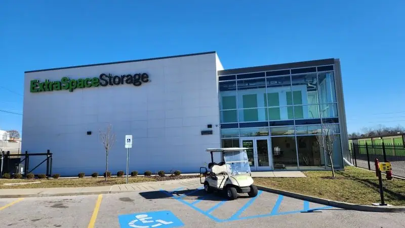 Extra Space Storage, RV storage in St. Louis