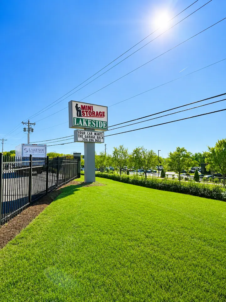 Lakeside Mini Storage, RV storage in Cornelius