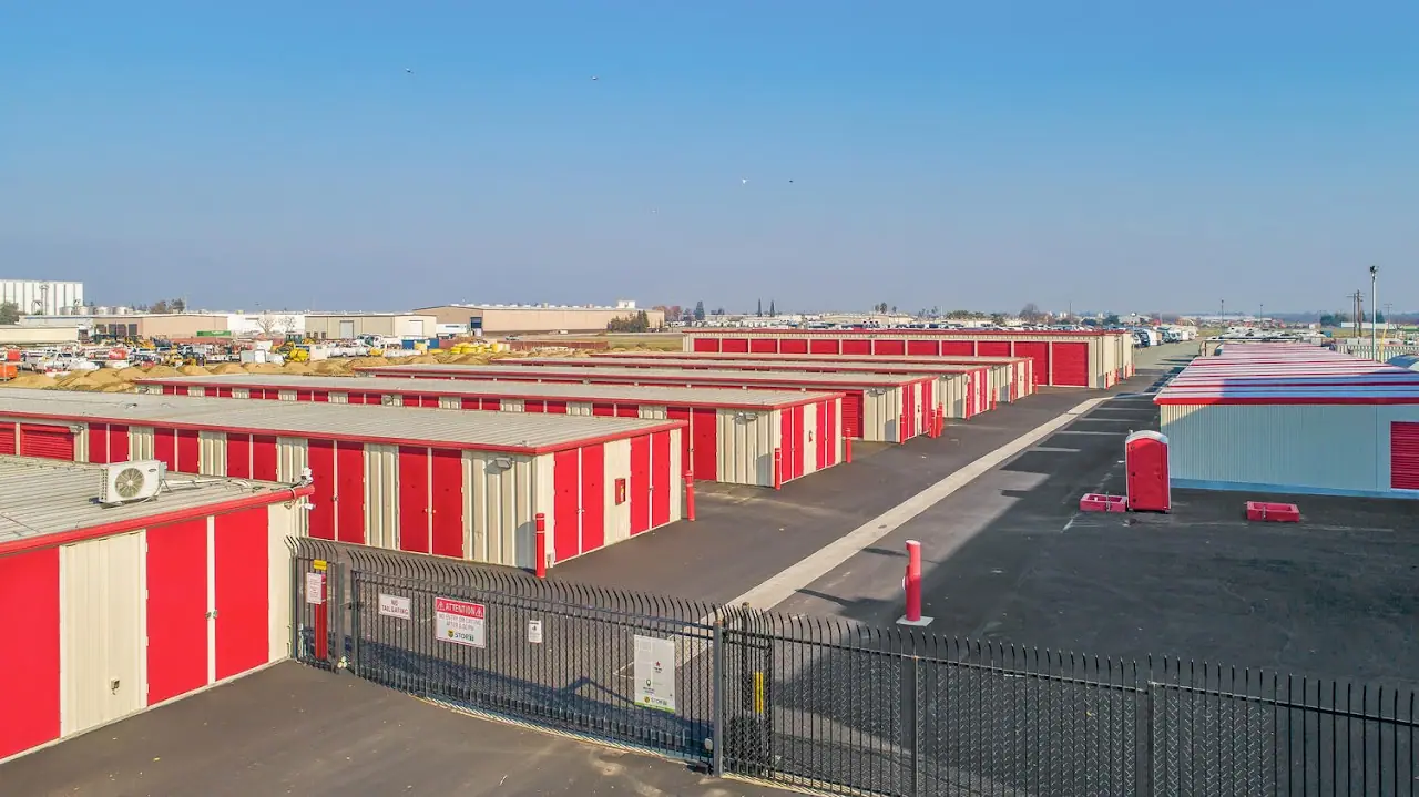 Stor It Self Storage, RV storage in Visalia