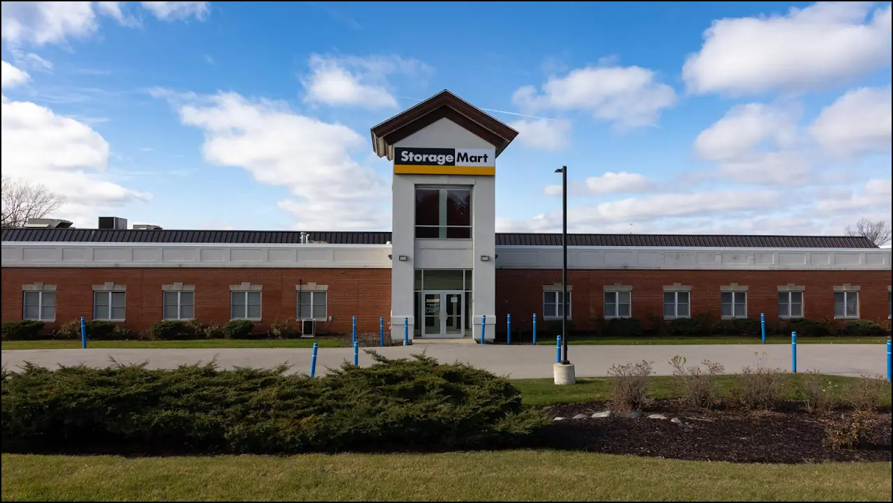 StorageMart, RV storage in New Berlin