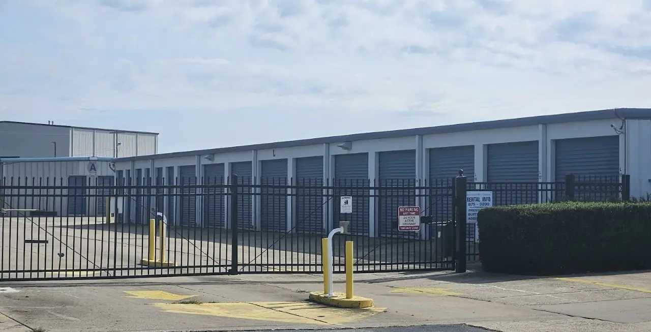 Northwest Ministorage, RV storage in Decatur