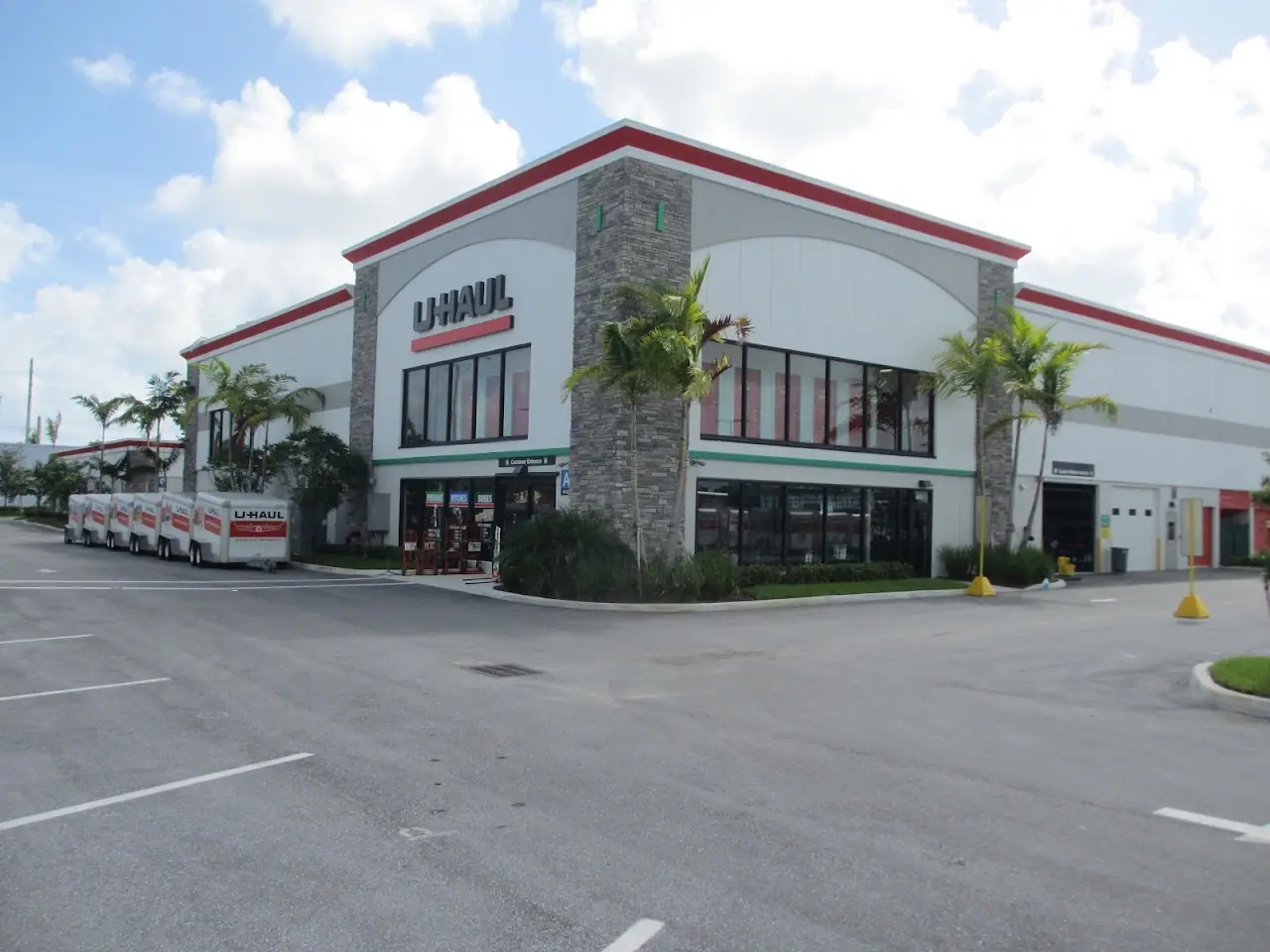 Self-Storage at U-Haul, RV storage in Pompano Beach