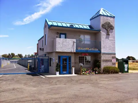 Almond Tree Storage in Suisun City, CA