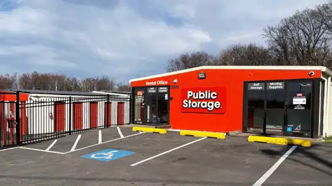 Public Storage photo 2