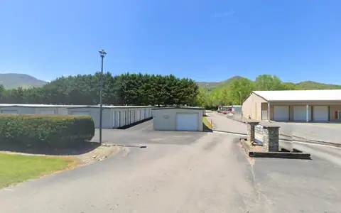 Jonathan Valley Mini Warehouses photo 2