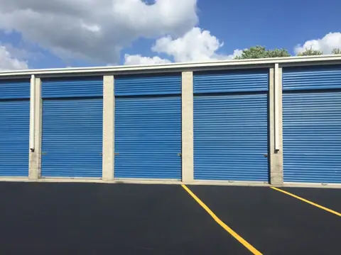 Apple Self Storage in Wauconda, IL