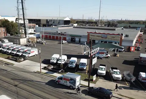 Self-Storage at U-Haul in Philadelphia, PA