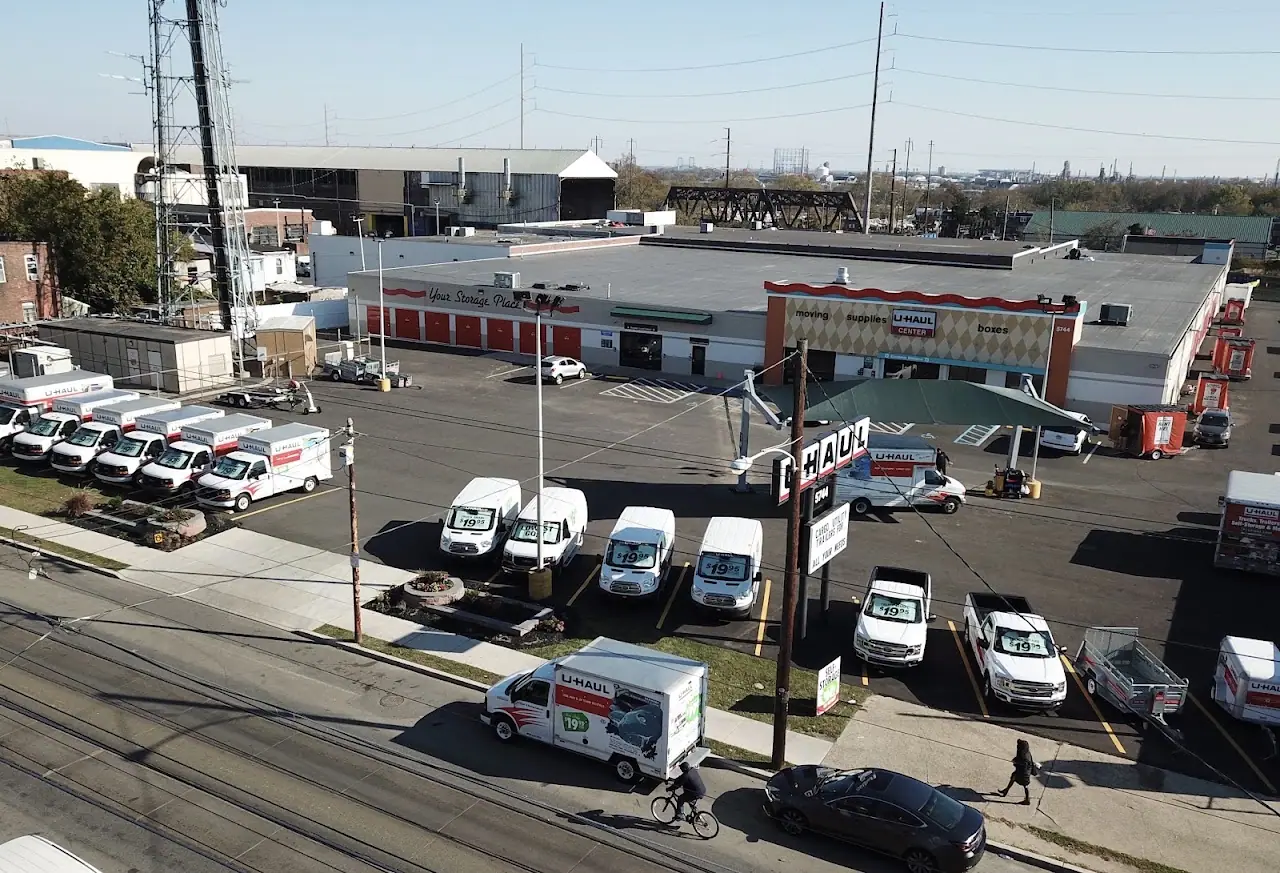 Self-Storage at U-Haul, RV storage in Philadelphia